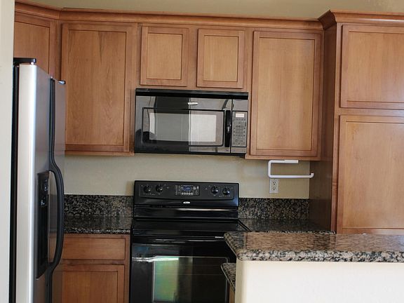 2nd image of 1151 W Auburn St