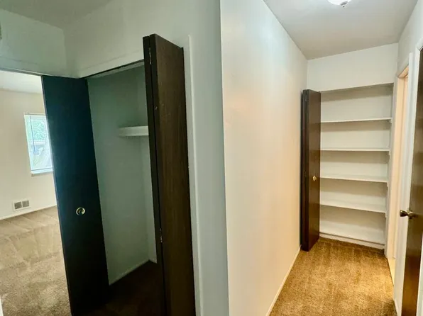 2712 Golfside Rd #108, Ann Arbor, MI 48108