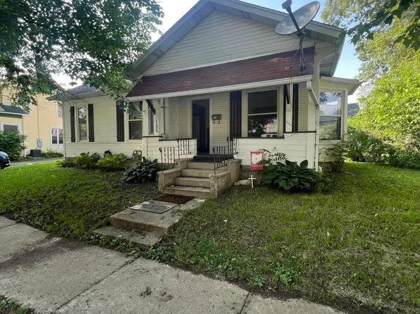 105 W Walnut St, Cardington, OH 43315