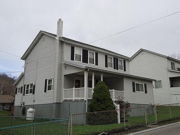 2nd image of 205 Miracle Mountain Rd