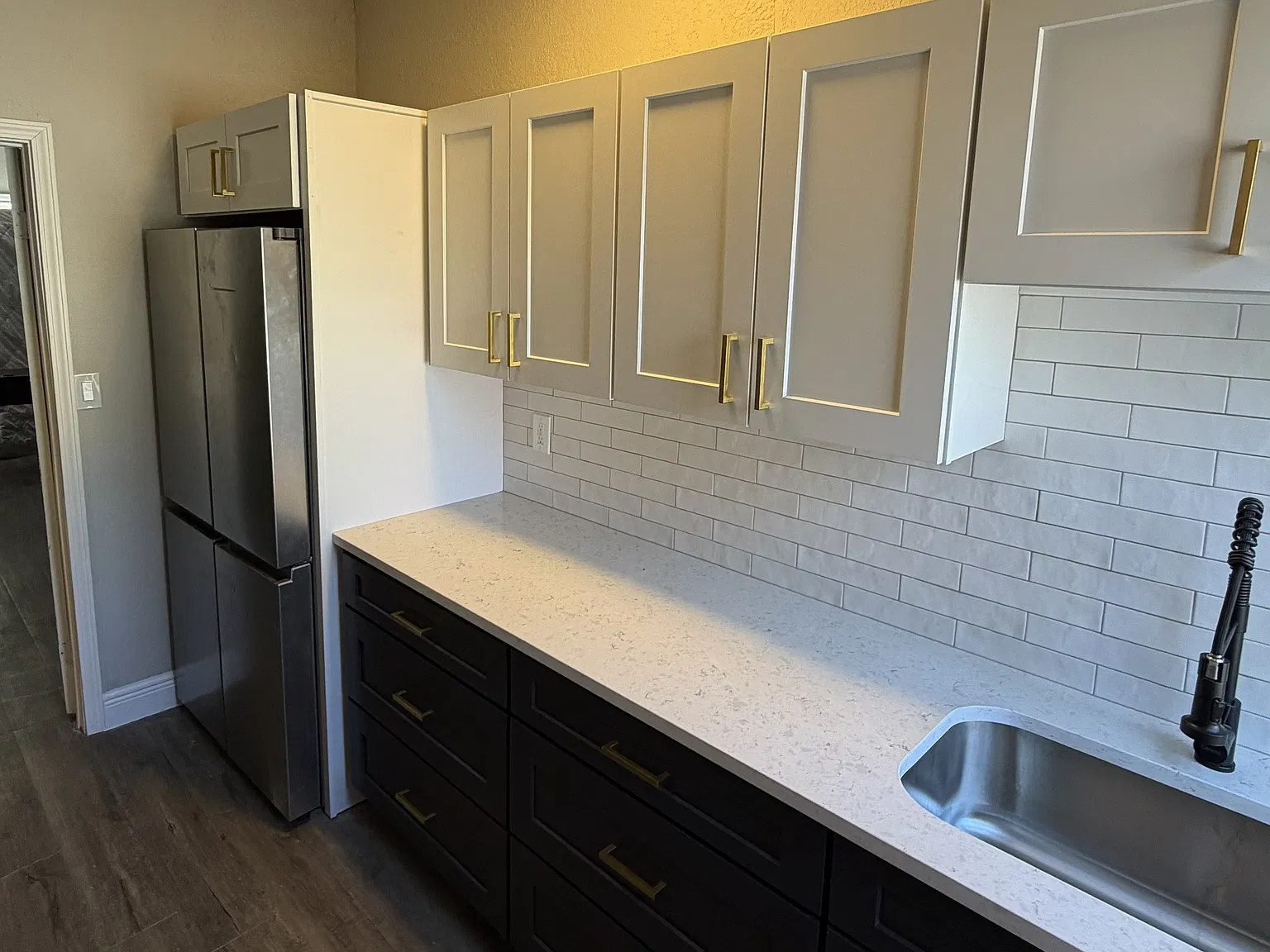 Studio, 300 sqft, $1,100 — Photo 2