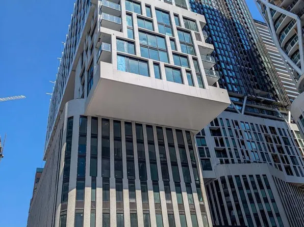 121 Saint Patrick St #1724, Toronto, ON M5T 0B8