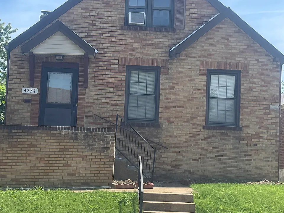 4234 Giles Ave