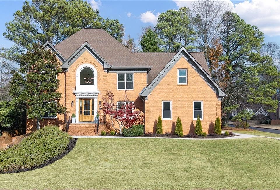 1st image of 1462 Bromley Dr
