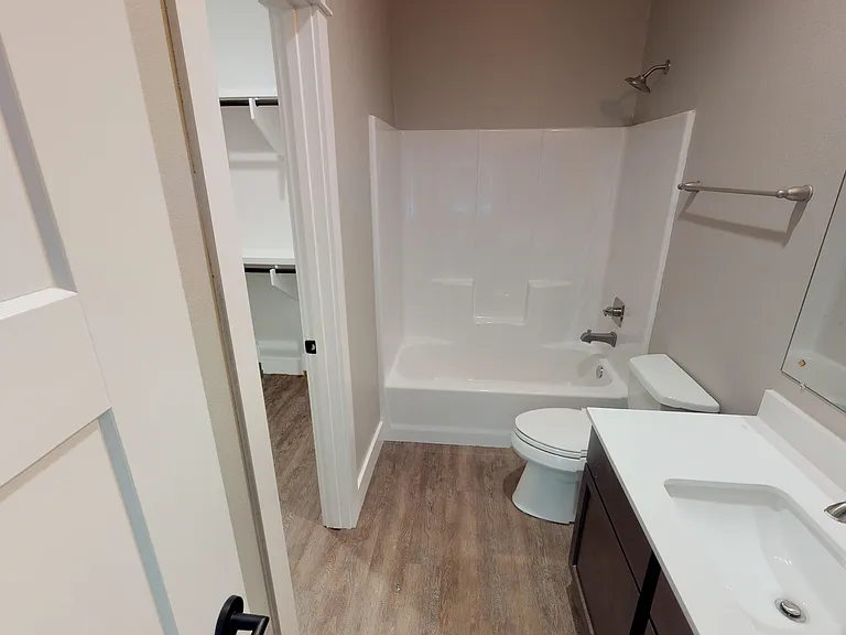 311 Craddock Ave #102 — Photo 14