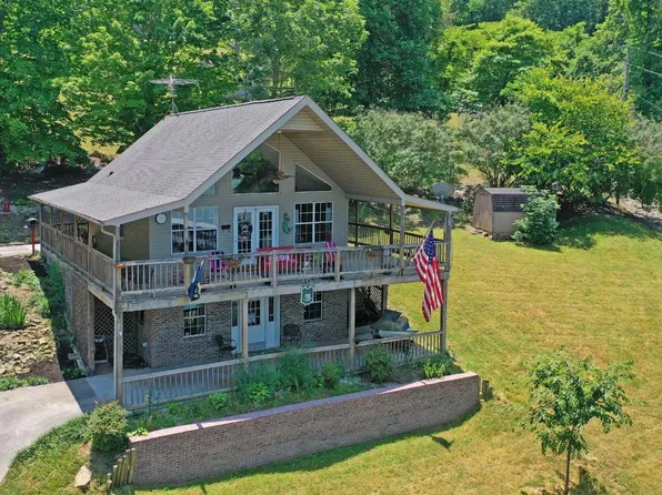 377 Lakeview Ln, Andersonville, TN 37705