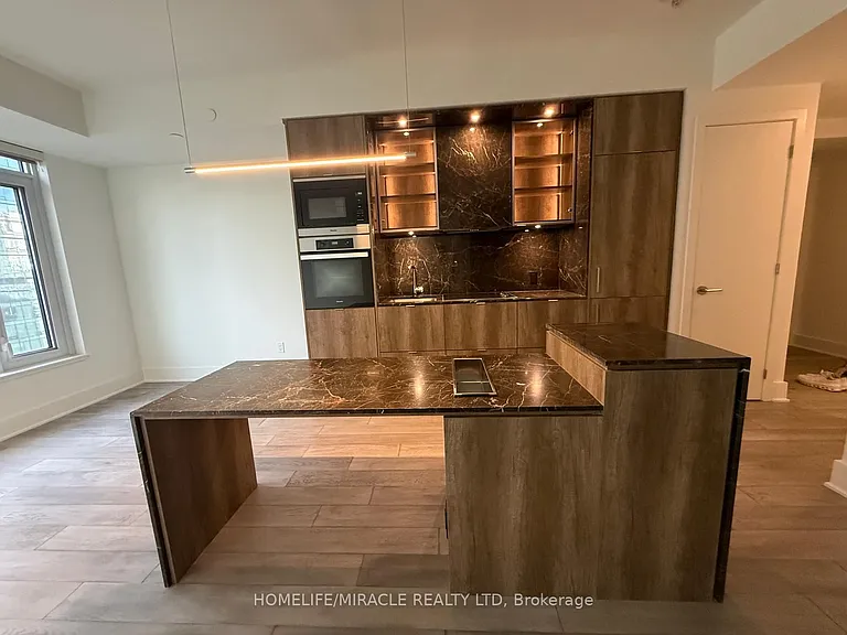 11 Yorkville Ave #2201 — Photo 7