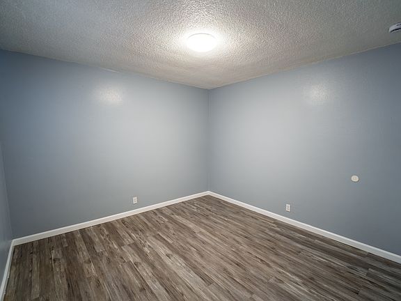 5th image of 1300 W 134th St APT D