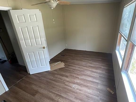 2nd image of 9614 Live Oak Trl