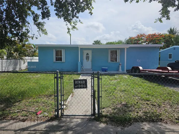 1207 Chateau Park Dr, Fort Lauderdale, FL 33311