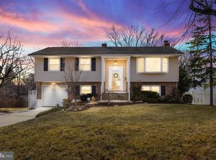 121 Conestoga Dr, Marlton, NJ 08053