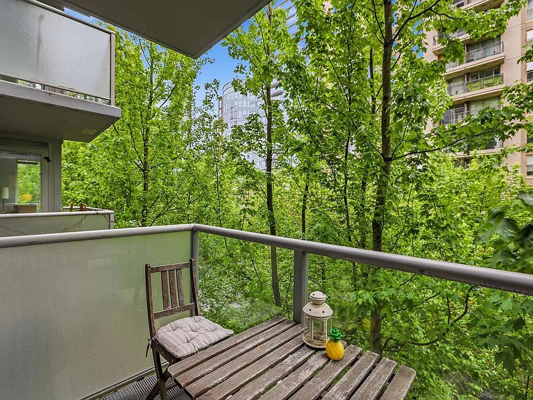 1001 Richards St #403 — Photo 6
