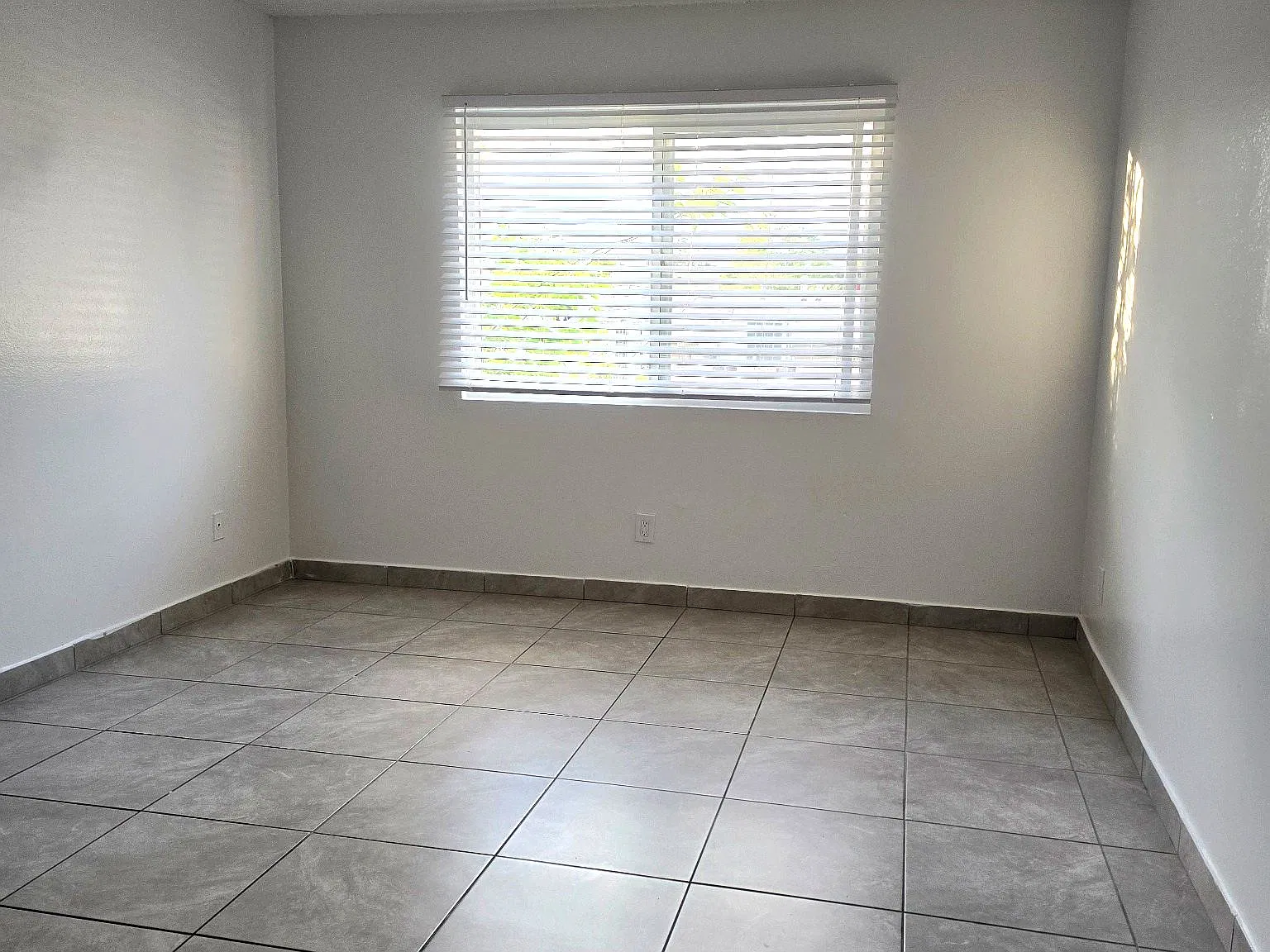 8513 Cedros 2BR 2BA — Photo 4
