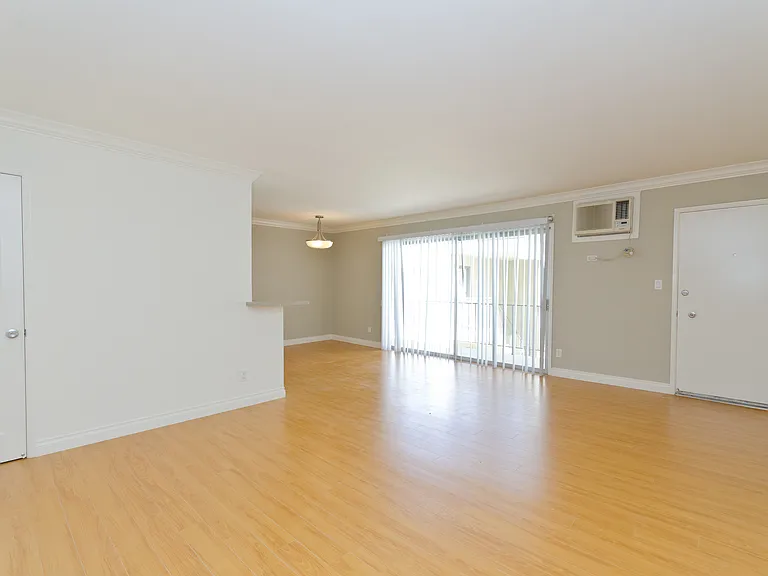 11953 Darlington Ave #8 — Photo 6