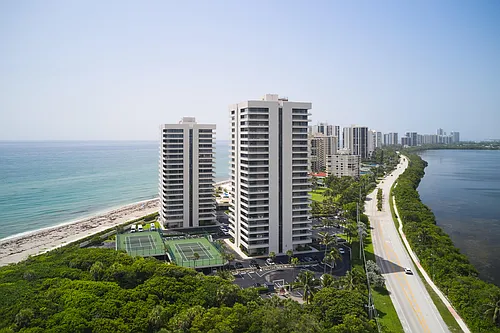 5550 N Ocean Dr Photo 1
