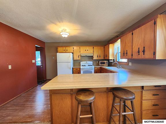 5th image of 408 26th St SW