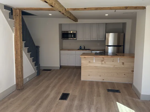 1080 S Main St #1, Northfield, VT 05663