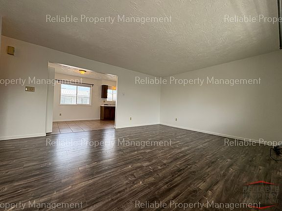 4th image of 1296 Blaine Ave APT 1