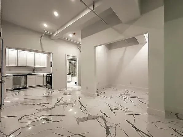 248 West 35th Street image 1 of 17