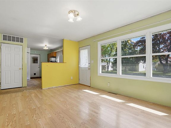 5th image of 1317 Franklin St