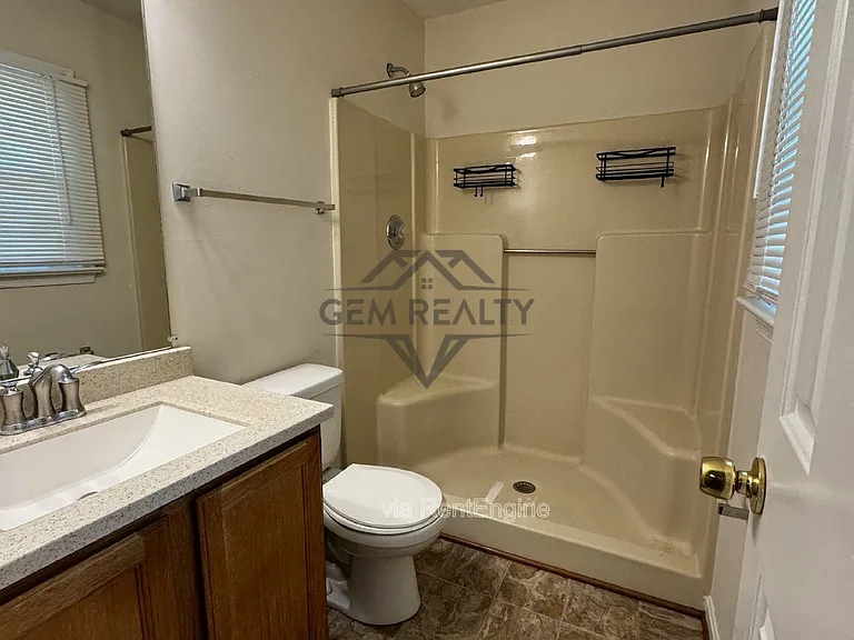 5088 Blarney St — Photo 23