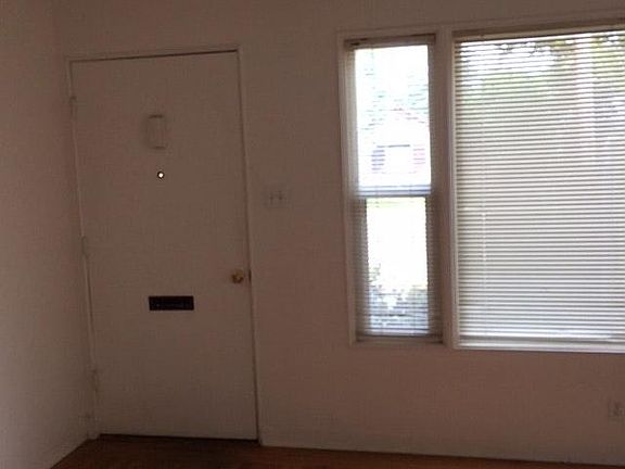 2nd image of 5710 M St #Duplex