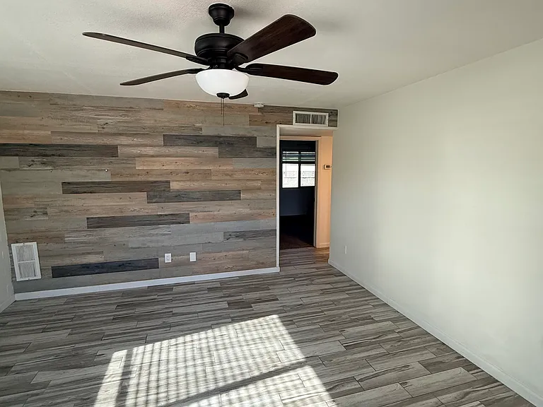 4120 N 25th St #2 — Photo 8