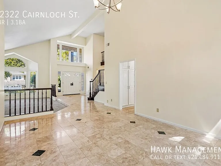 22322 Cairnloch St — Photo 16