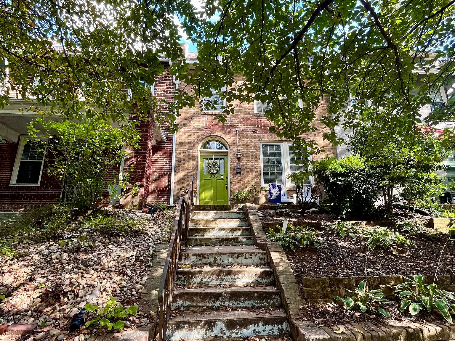 2 bed, 1.5 bath, 1360 sqft, $2,600 — Photo 1