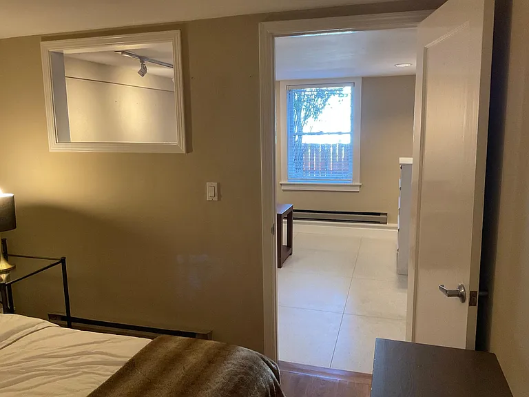 2252 Jones St #B — Photo 16