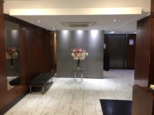 335 East 51st Street image 10 of 10