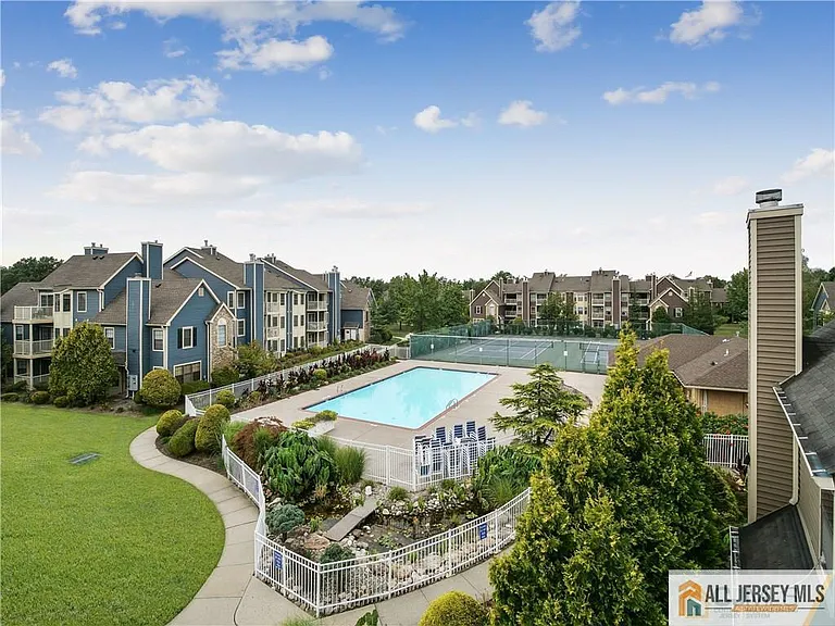 39 Lear Ct — Photo 11