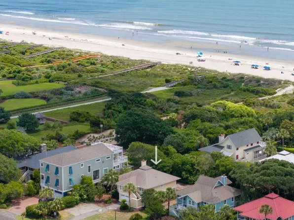 30 Beachside Dr, Isle Of Palms, SC 29451
