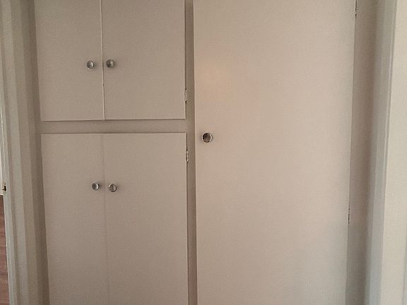 5th image of 10803 Otsego St APT 9