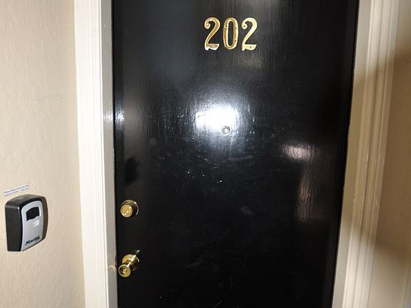 2nd image of 568 Folsom St APT 202