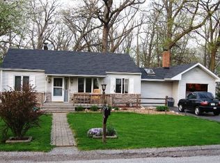 15 Deerpath Rd, Merrillville, IN 46410