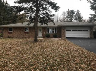 4705 Crescent Dr, Rockford, IL 61108