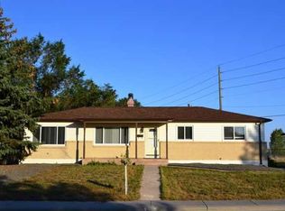 527 Baldwin Dr, Cheyenne, WY 82001