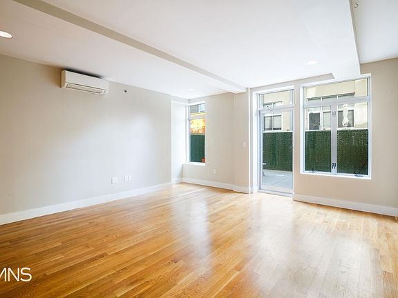 3rd image of 96 Steuben St APT 1A