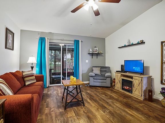 2nd image of 124 River Cove Cir