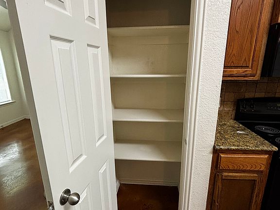 5th image of 506 E Zenith Ave #B