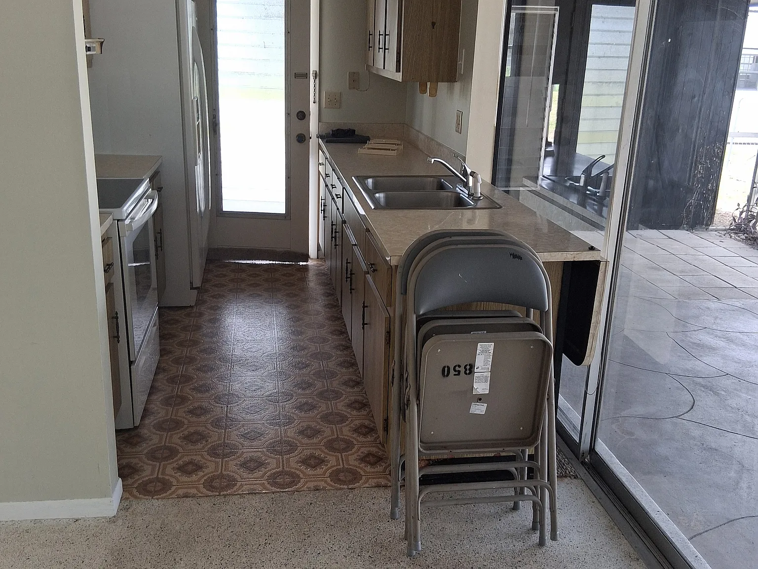 318 Azalea Ave — Photo 2