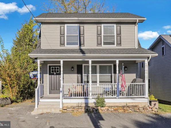 329 S View Rd, Fleetwood, PA 19522