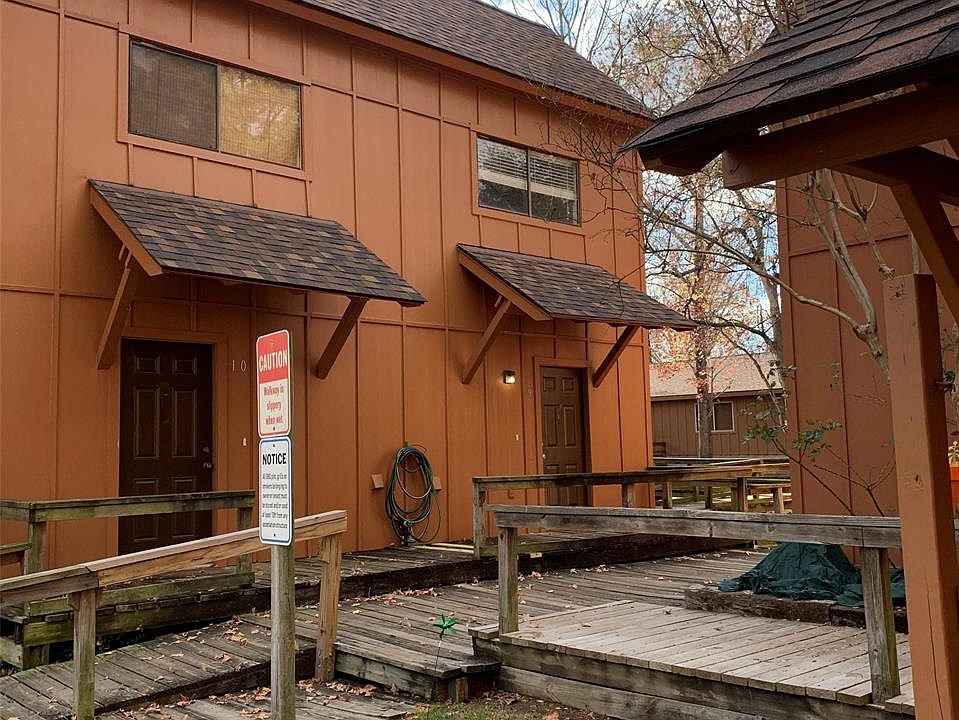 1st image of 3923 Old Oaks Dr APT 9