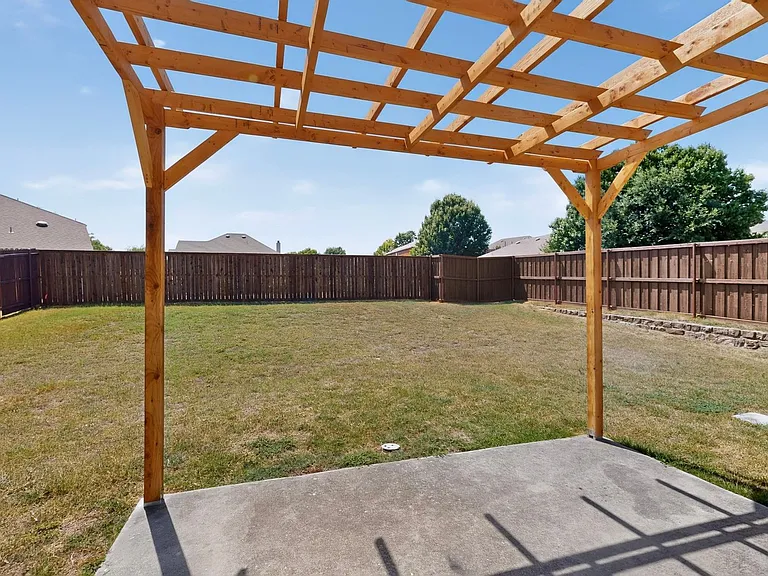 13291 Guerin Dr — Photo 44
