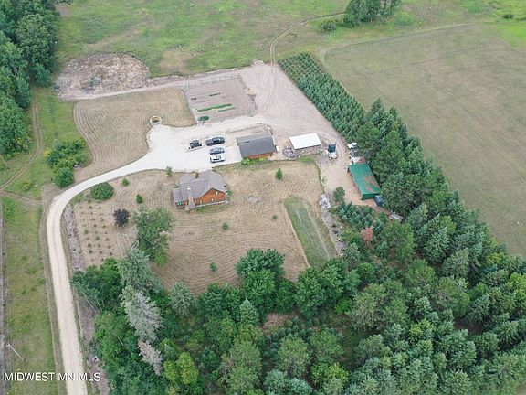 4th image of 32499 County Road 16