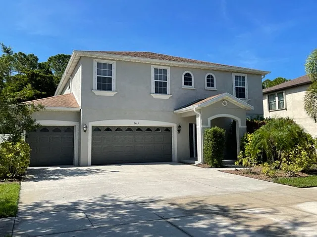 2463 Carnation Ct — Photo 2