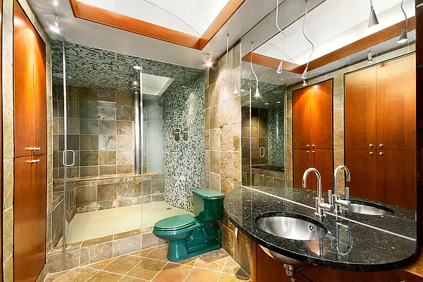 Sold by Corcoran | media 14