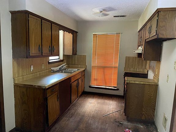 2nd image of 5184 Corkwood Dr