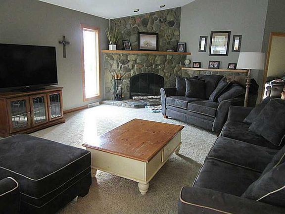 2nd image of 4263 Birchdale Dr